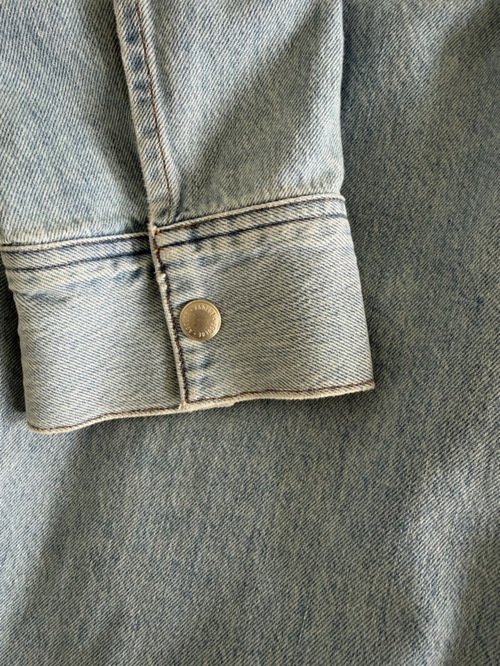 Agolde Light Blue Denim Oversized Shirt Jacket size small - Picture 5 of 7